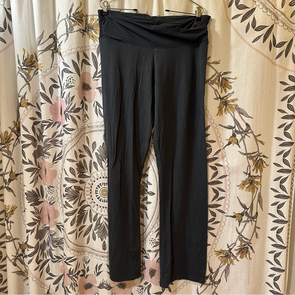 Victoria's Secret Pants - Victoria’s Secret Victoria sport yoga pants XL